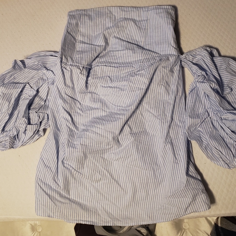 Style Mafie off shoulder blue and white top